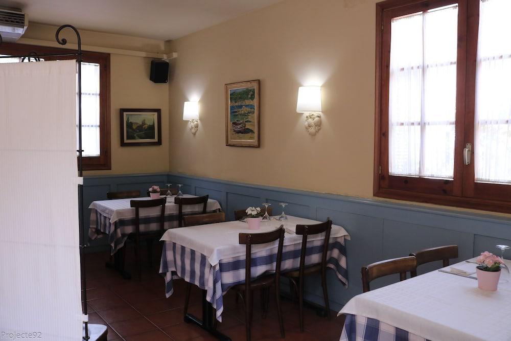 Hotel Torino Masnou Bagian luar foto