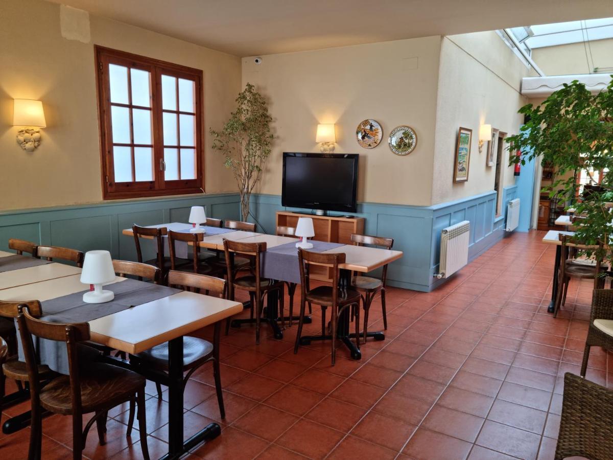 Hotel Torino Masnou Bagian luar foto