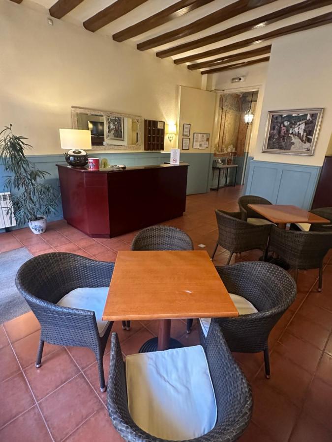 Hotel Torino Masnou Bagian luar foto