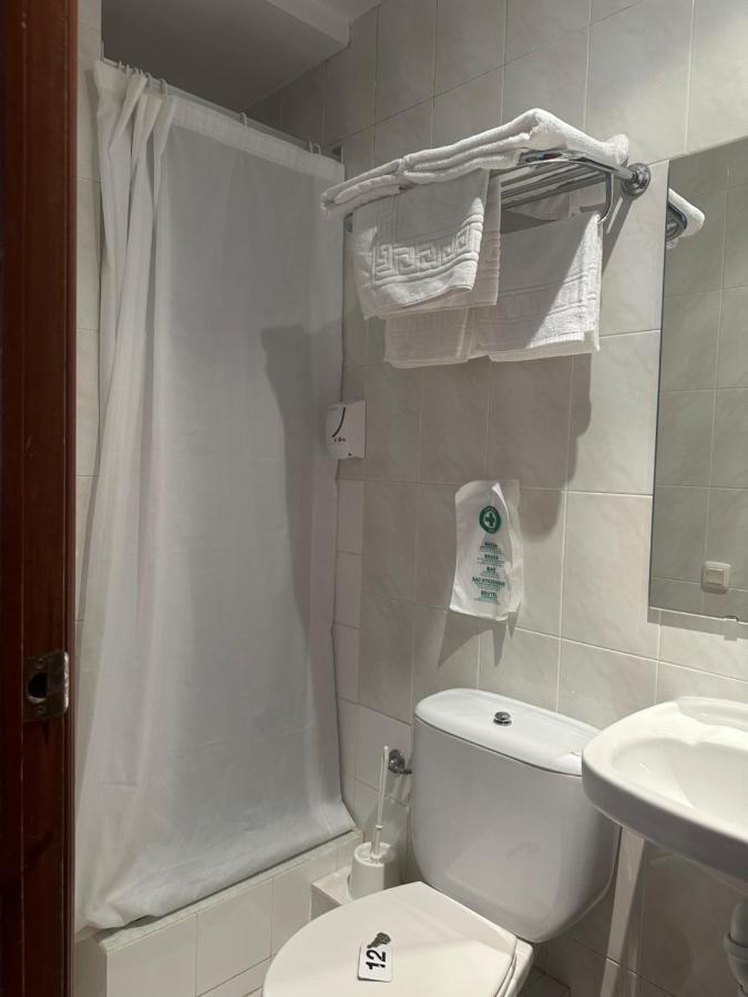 Hotel Torino Masnou Bagian luar foto