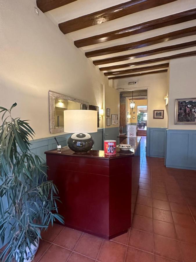 Hotel Torino Masnou Bagian luar foto