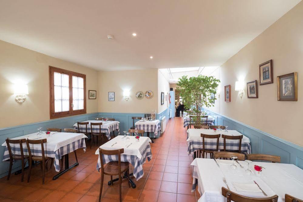 Hotel Torino Masnou Bagian luar foto